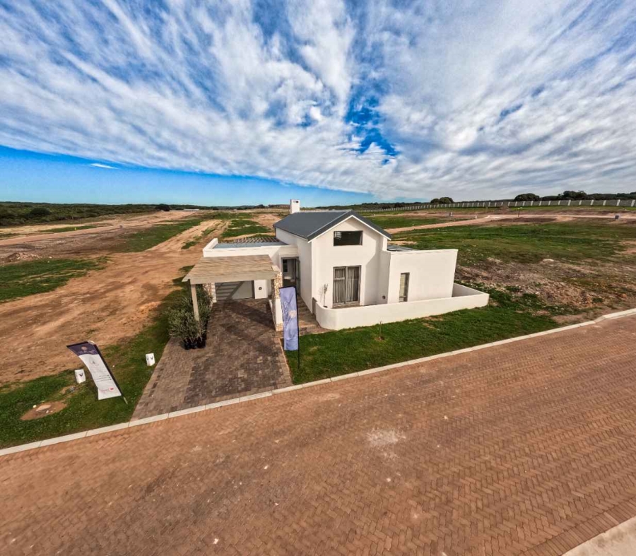 2 Bedroom Property for Sale in Stilbaai Wes Western Cape